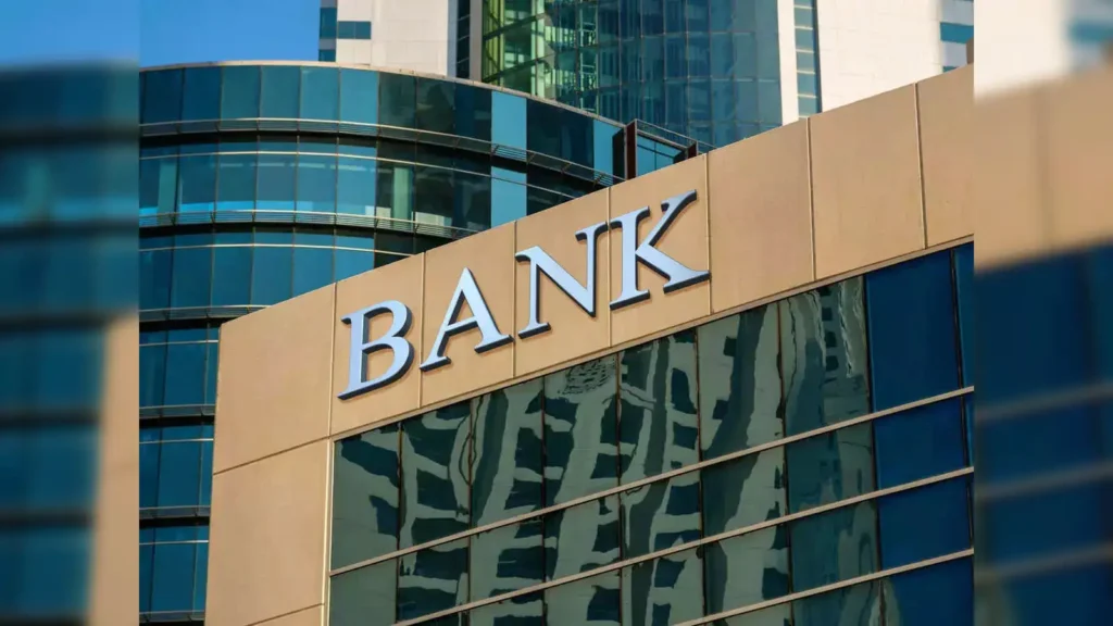 Strategic Bank Partnerships – The Engine Behind Global Deal Structuring 1 strategic bank partnerships